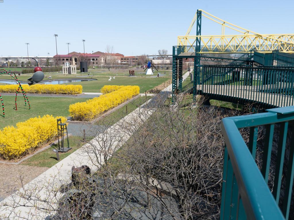 ករណីជោគជ័យឧស្សាហកម្មថ្មី